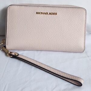 Michael Kors Wallet/Phone Case